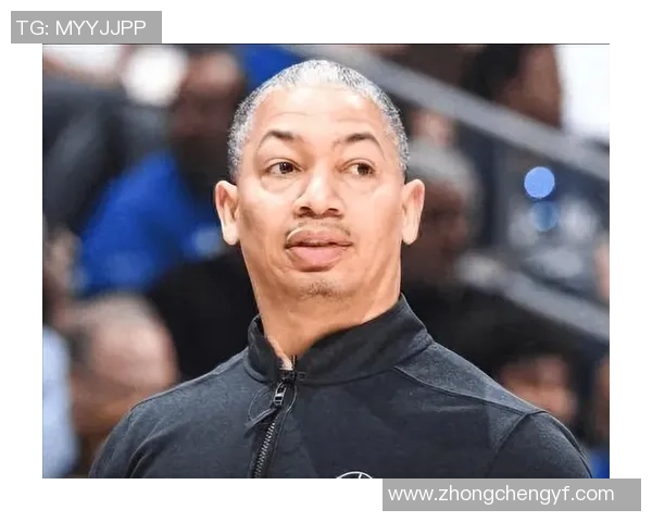 本来保罗曾给小卡主张，纠正泰伦卢的战术系统，但遭助教正告